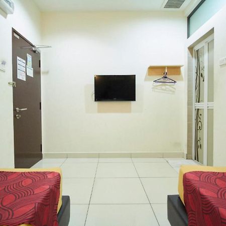 Coop Hotel Putrajaya & Cyberjaya Kampung Dengkil Exterior photo