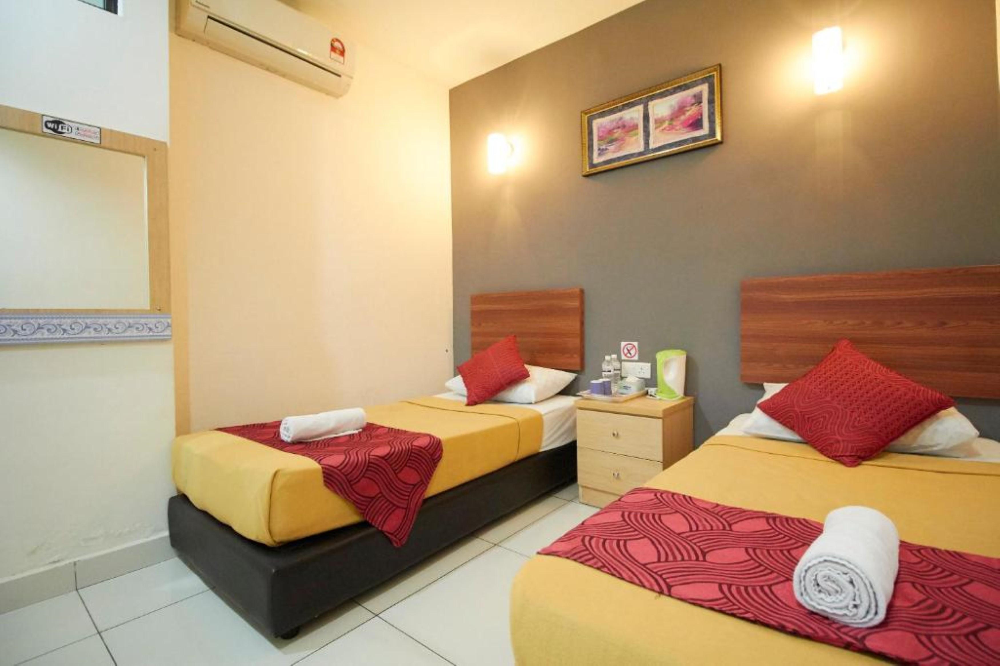 Coop Hotel Putrajaya & Cyberjaya Kampung Dengkil Exterior photo
