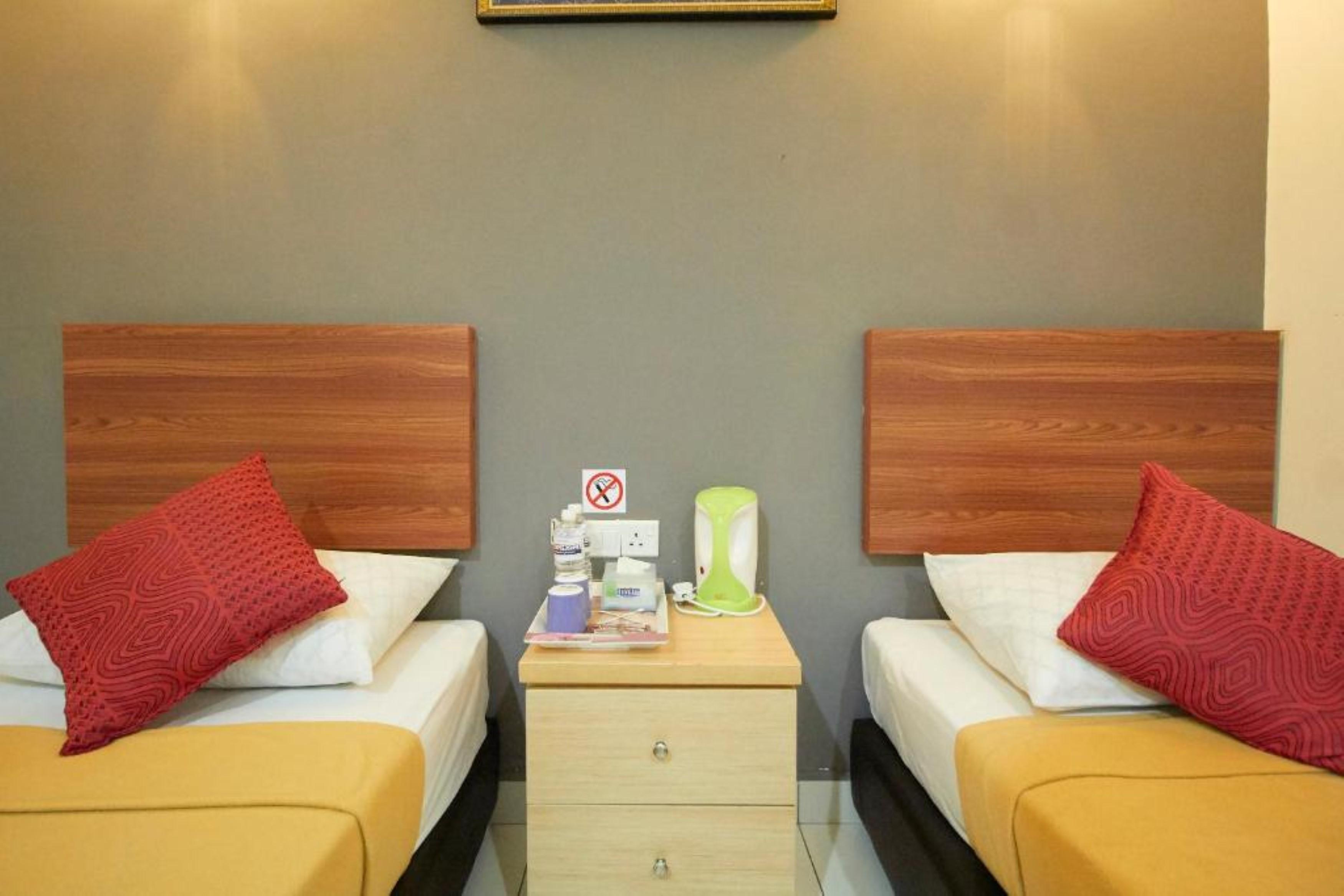 Coop Hotel Putrajaya & Cyberjaya Kampung Dengkil Exterior photo