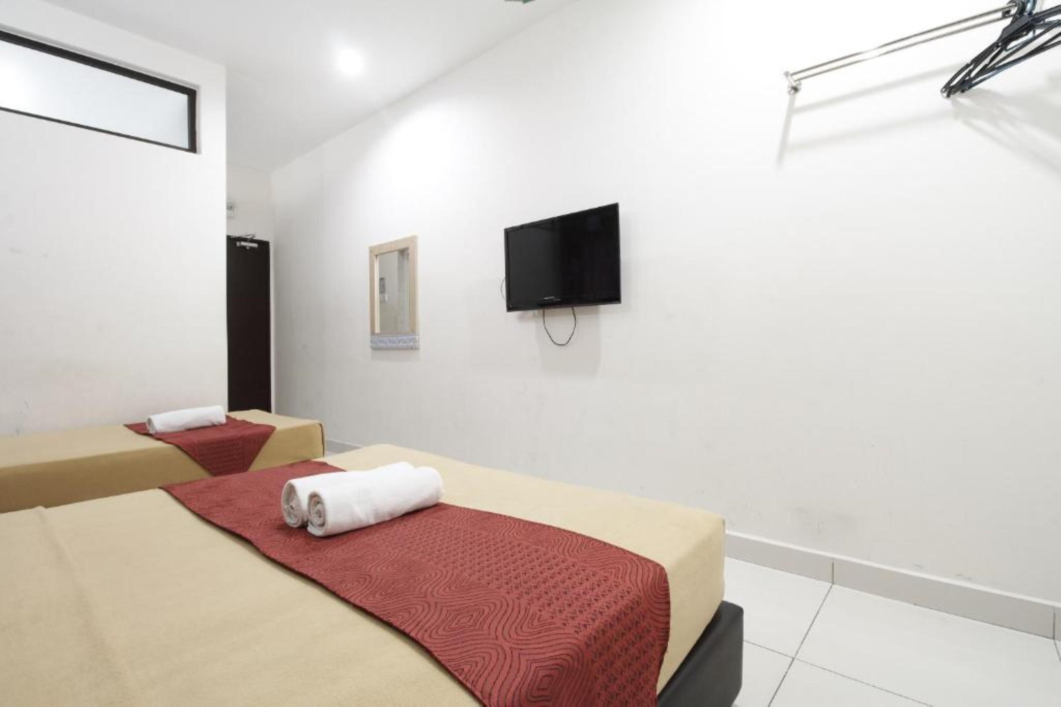 Coop Hotel Putrajaya & Cyberjaya Kampung Dengkil Exterior photo