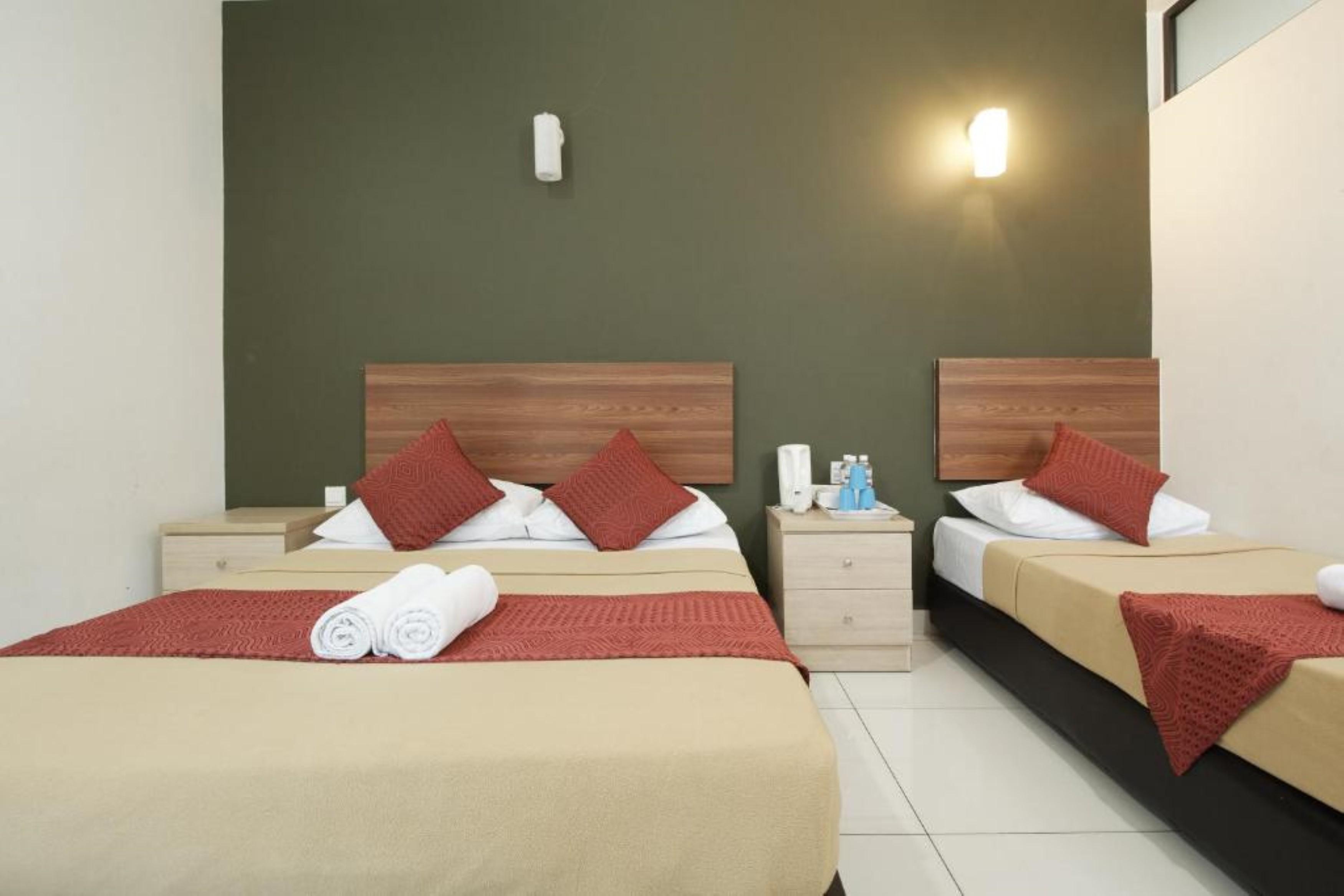 Coop Hotel Putrajaya & Cyberjaya Kampung Dengkil Exterior photo