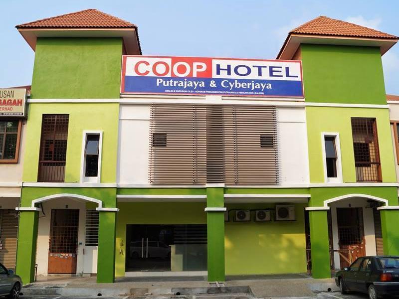 Coop Hotel Putrajaya & Cyberjaya Kampung Dengkil Exterior photo