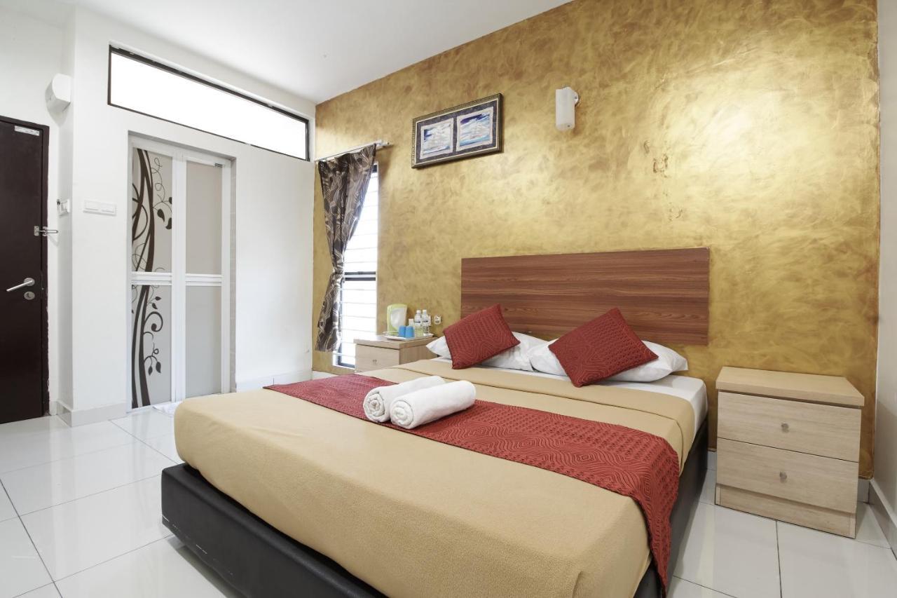 Coop Hotel Putrajaya & Cyberjaya Kampung Dengkil Exterior photo